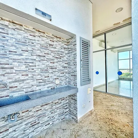 Apartment Ocean View-valentino! By Airport! Cartagena