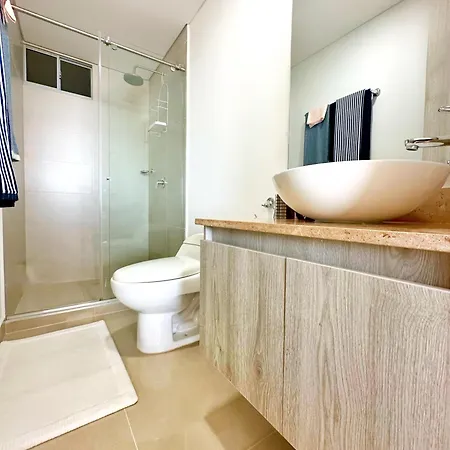Ocean View-valentino! By Airport! Apartamento Cartagena